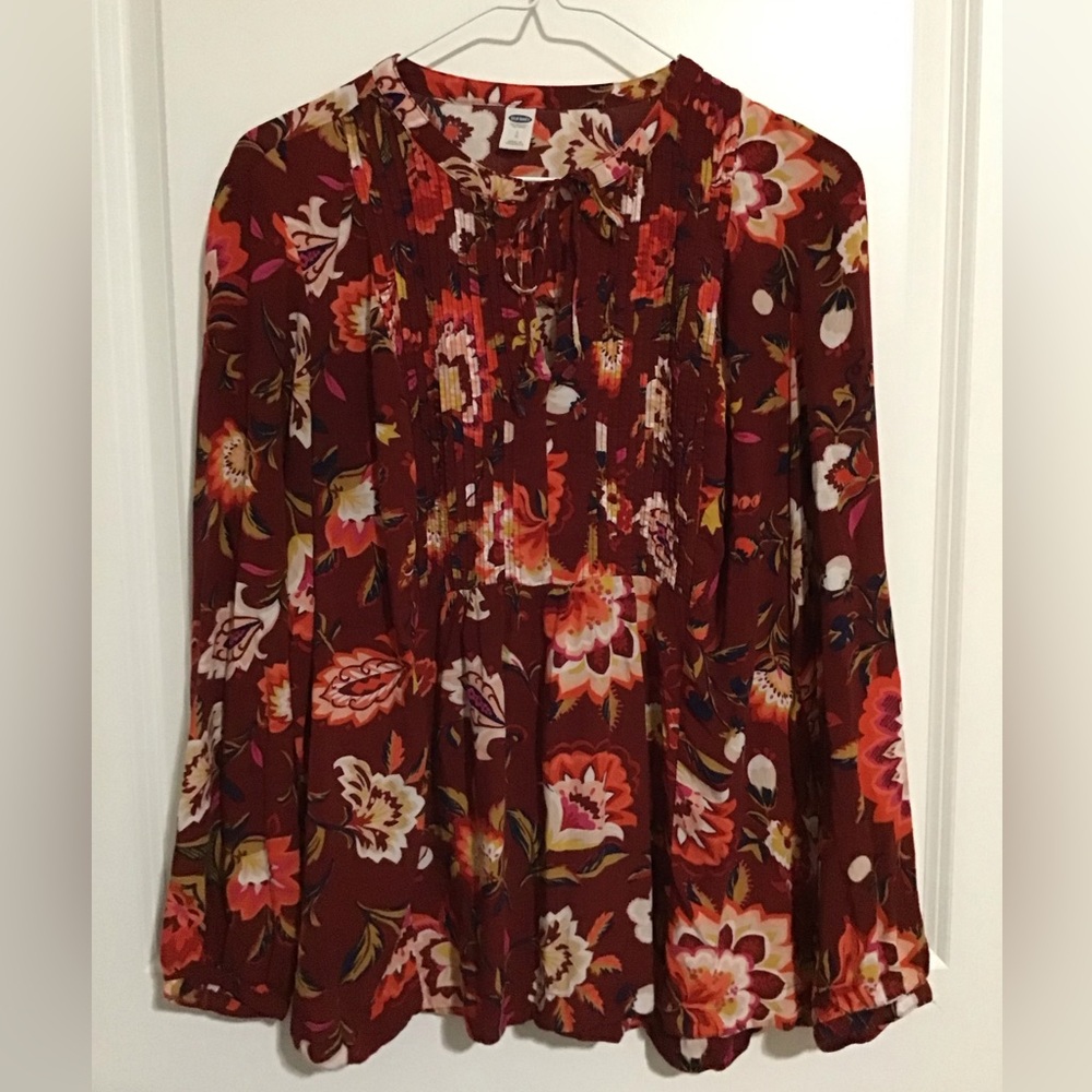 Old Navy Floral Blouse Red and Orange Size L